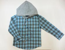 С капюшоном, голубая клетка 